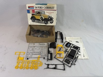 Monogram Maquette 1930 Ford Cabriolet 1:24 Gelb - NEU Komplett Selten