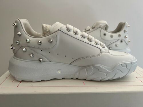 Alexander McQueen sneaker donna corte con borchie bianco argento EU 40 US 10 - Foto 3 di 8