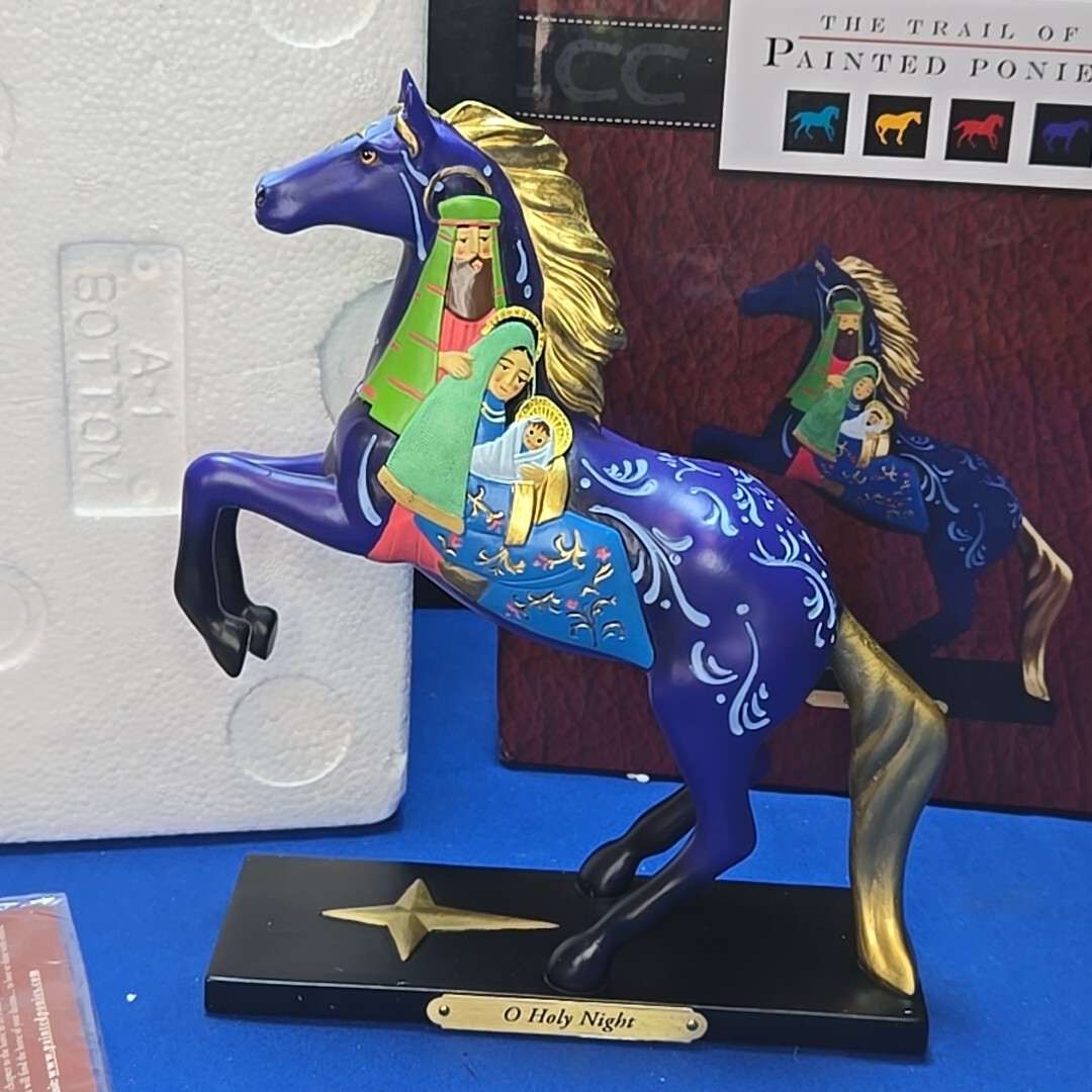 Trail of Painted Ponies O Holy Night 1E/2747 with box Enesco 2016