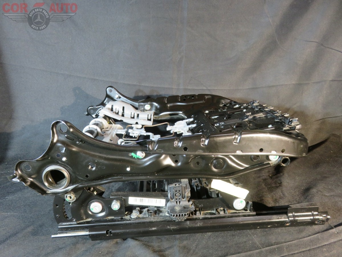 Mercedes E300 Seat Track Adjuster Front Passenger RH 17 19