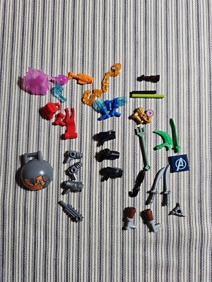 LEGO 35 Pc Assorted Cache Of Weapons Lot Marvel, Guns, Food