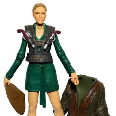 Zizzle Toys & Walt Disney Pirates of the Caribbean Elizabeth Swann 3 3/4'' Fig.