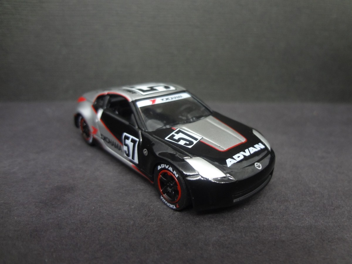 Johnny Lightning 2006 Nissan 350Z #57 black/silver YOKOHAMA