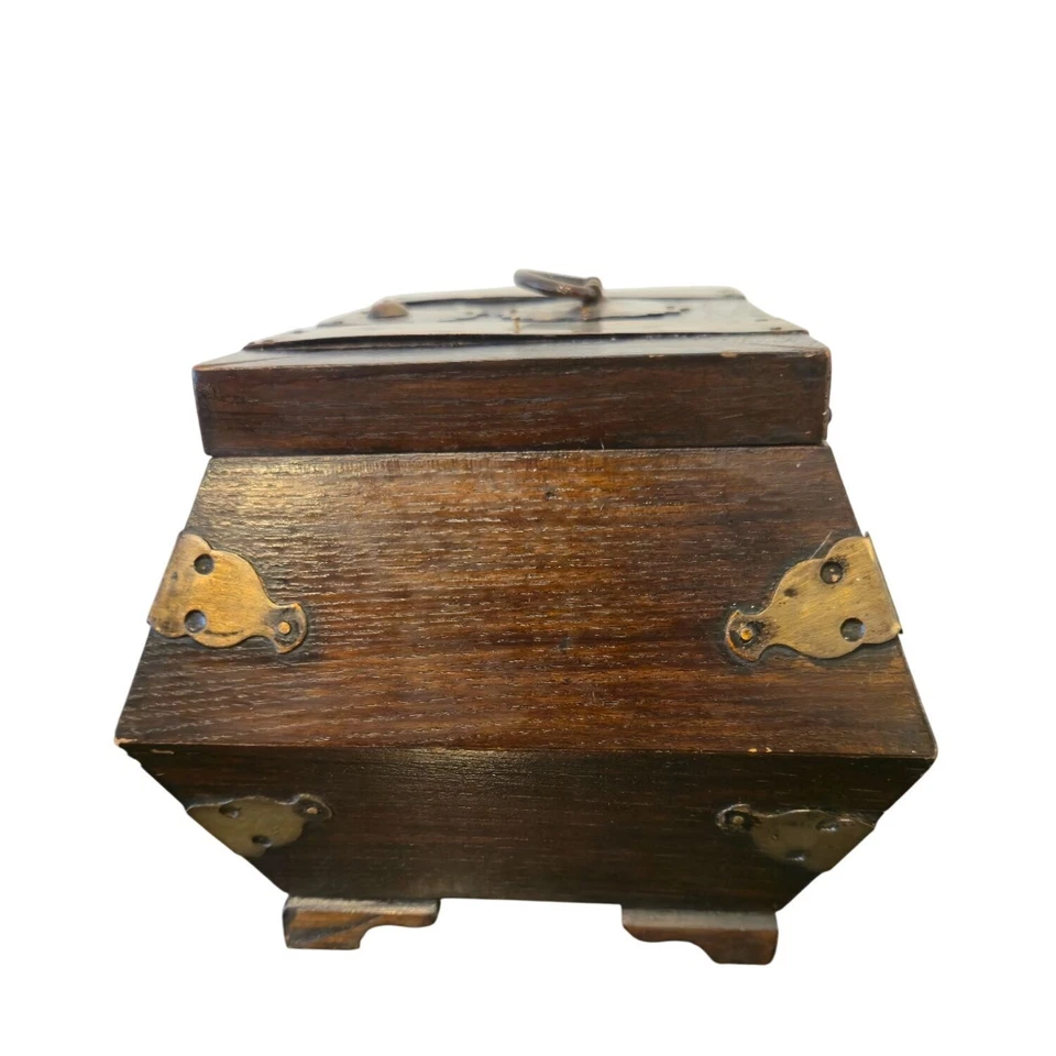 Antiguo joyero chino de madera encuadernado en latón forro de escritura estilo dinastía Qing Foto 4 de 4