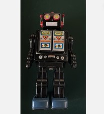 VINTAGE HORIKAWA JAPAN TIN  PLASTIC SPACE FIGHTER ROBOT