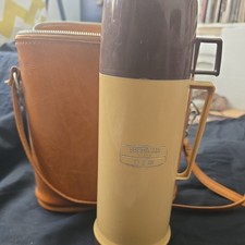Vintage 1970/80s Large Retro Thermos Flask 1.8 Litre-beige and brown Carry case