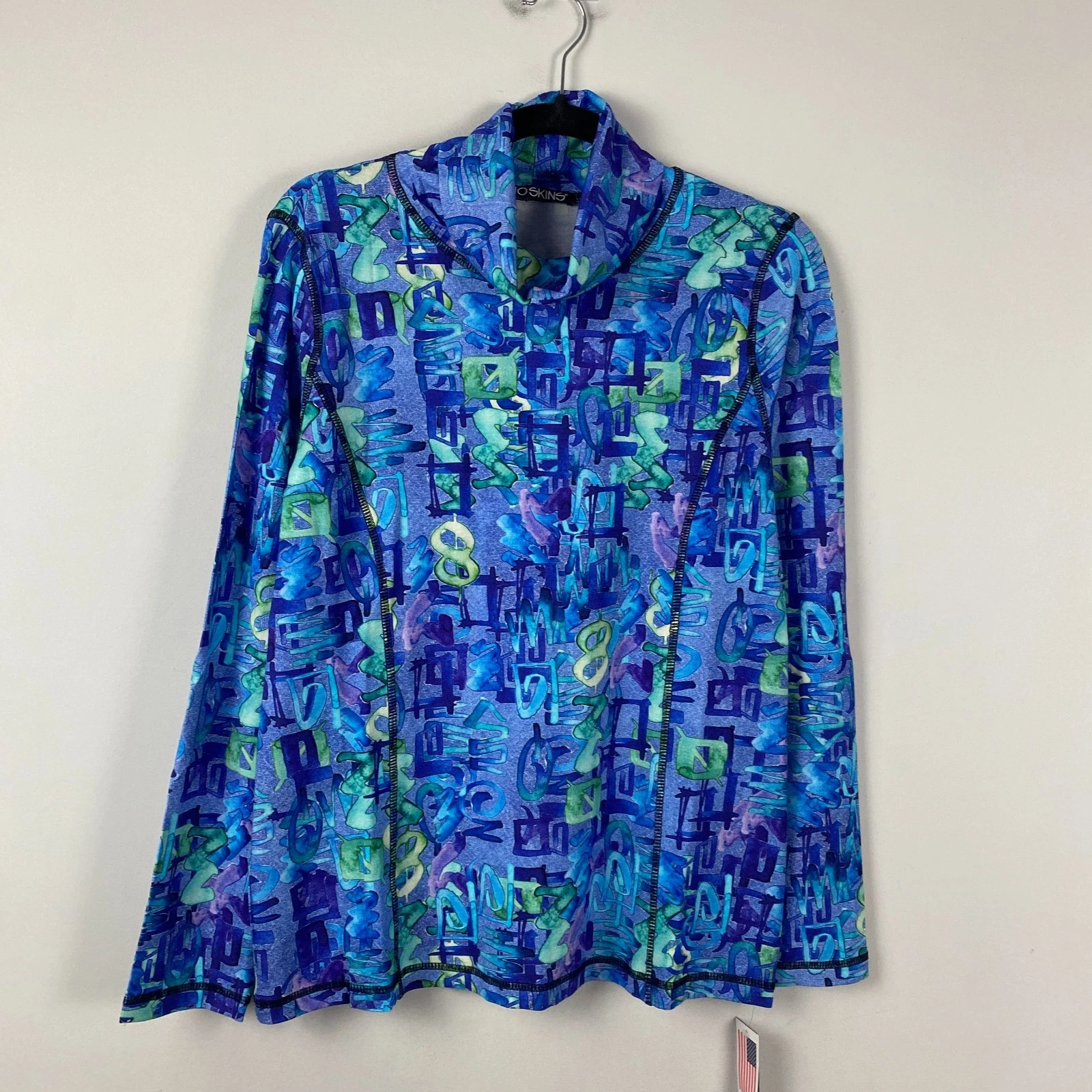 Snoskins Turtleneck Base Layer Top Womens Large Blue Hieroglyphics Stretch
Opens in a new window or