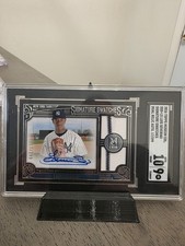 Luis Severino 2016 Topps Museum Signature Swatches Patch Auto /299 SGC 9/10 Auto