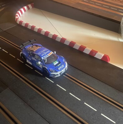 1m Boxenmauer für Carrera 132 / 124 Begrenzung Boxengasse Dekoration