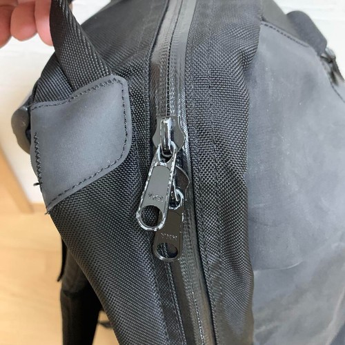 Arcteryx Arro 22 Black Backpack Water repellent lightweight from japan - Picture 5 of 10