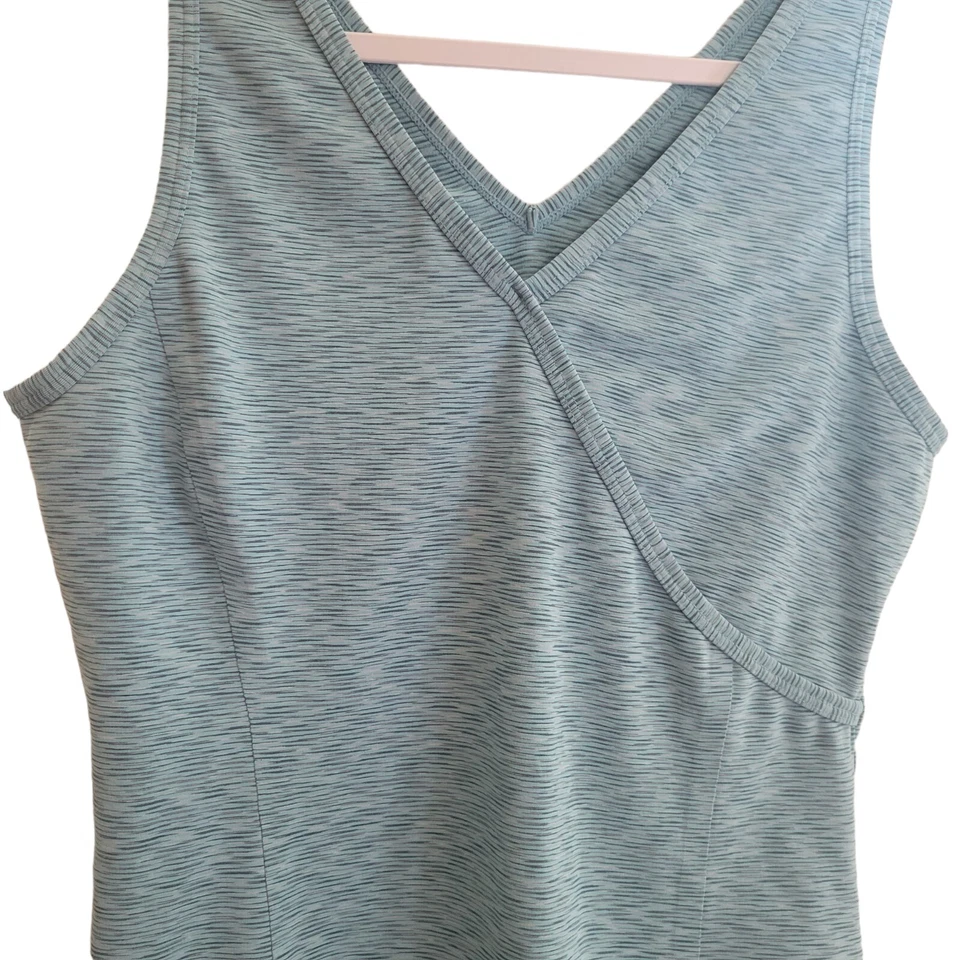 Wilson Tank Top Women's Size Small Blue V Neck Athletic Tennis Pickleball Golf - Imagem 3 de 4