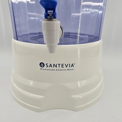 Santevia Gravity Water System | Chlorine and Fluoride Filter Santevia mineralized gravity water system display picture 1