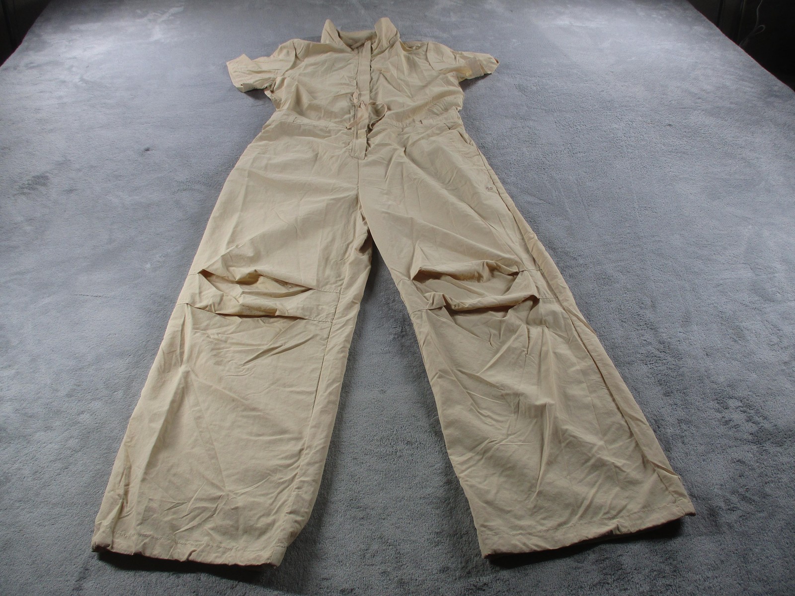 Fabletics Jumpsuit Womens Large Beige Nylon Short Sleeve Zip Front Waist Tie-image