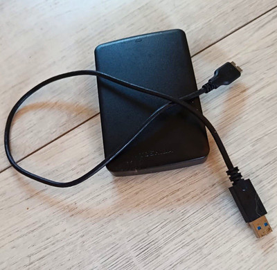 Toshiba tragbare handliche externe 3TB HDD Festplatte USB auf Mini-USB schwarz
