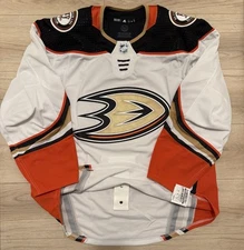 NEW Adidas MiC Anaheim Ducks Team Issue PRIMEGREEN Authentic NHL Jersey size 54