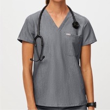 FIGS Technical Collection Catarina Scrub Top in Graphite Gray Size Small
