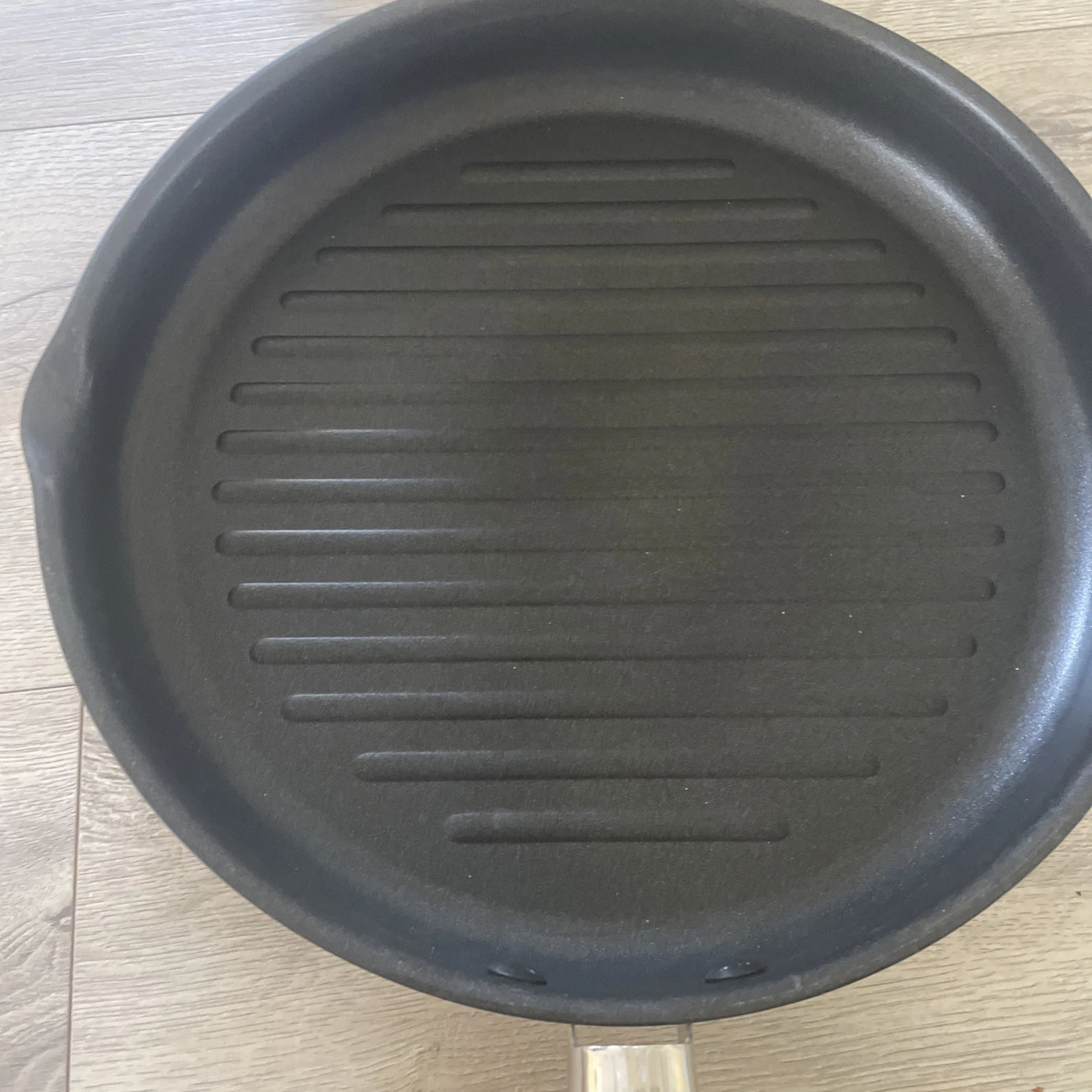 Thomas Rosenthal Group 11” Stainless Steel NonStick Grill Pan Cook & Pour NEW
Opens in a new window 