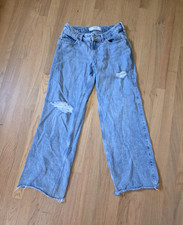 Hollister Women  s Low Rise Wide-Leg Baggy Jeans Light Wash Distressed Size 25