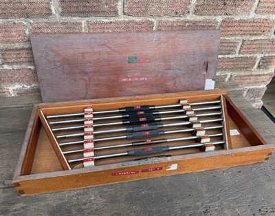 Vintage Moore & Wright 16  - 23  Inside Micrometer Set 2 Imperial Boxed Old Tool