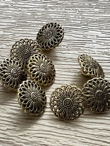 7 x Gold filigran Blumenknöpfe 30 mm Jacke Blazer Kleider Bluse Ref167