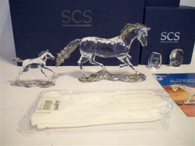 SWAROVSKI SCS 2014 AE ESPERANZA CRIOLLO HORSE SET WITH FOAL