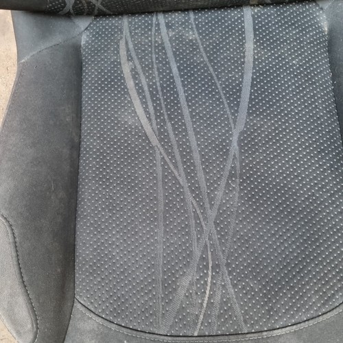 Peugeot 208 Seat Front Passengers Nearside Wave Pattern 5 Door 2012-2019 MA13 B - Picture 6 of 12