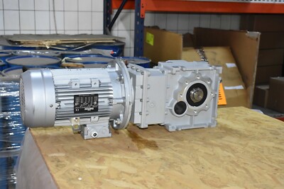 Transtecno Alloy Right Angle Helical Bevel Hollow Output Bore Gearbox CMB903