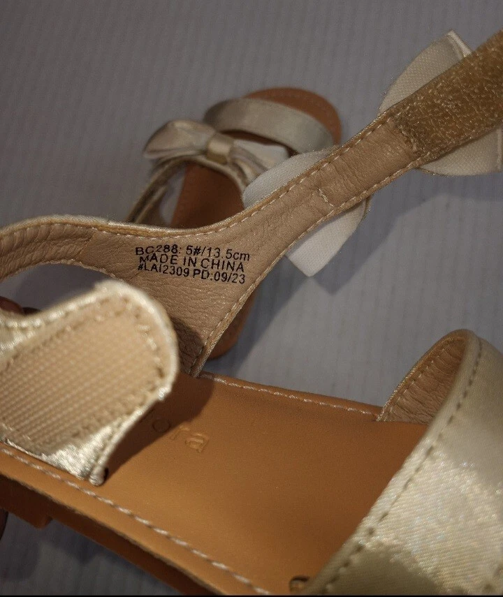 Sandalias Felix & Flora Marfil Satinado Lazo Talla 13,5 cm/7C Foto 4 de 4