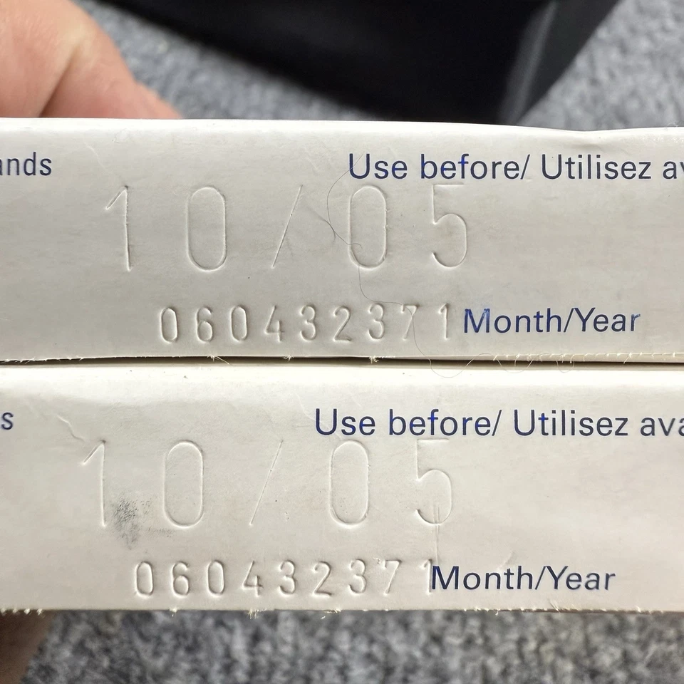 LOT of 2 Polaroid TYPE 600 New Old Stock NOS Sealed Instant Film - Expired 10/05 - Image 2 of 4