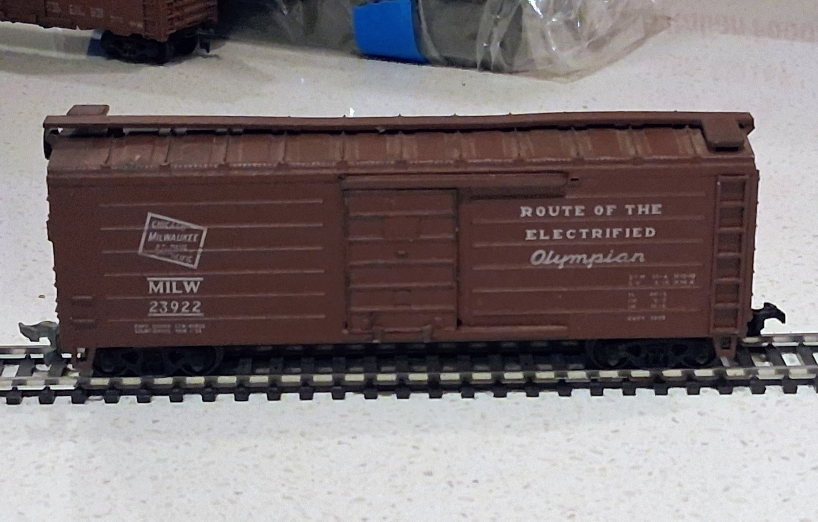 Athearn HO Scale Milwaukee Road Box Car #23922