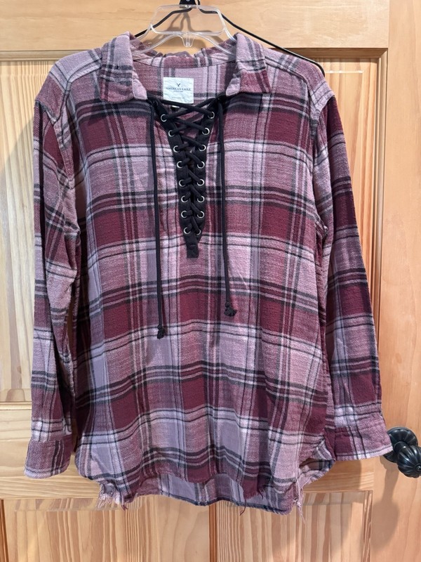 Womens American Eagle Distressed Flannel Popover Shirt Eyelet Lace Up Plaid Wine
