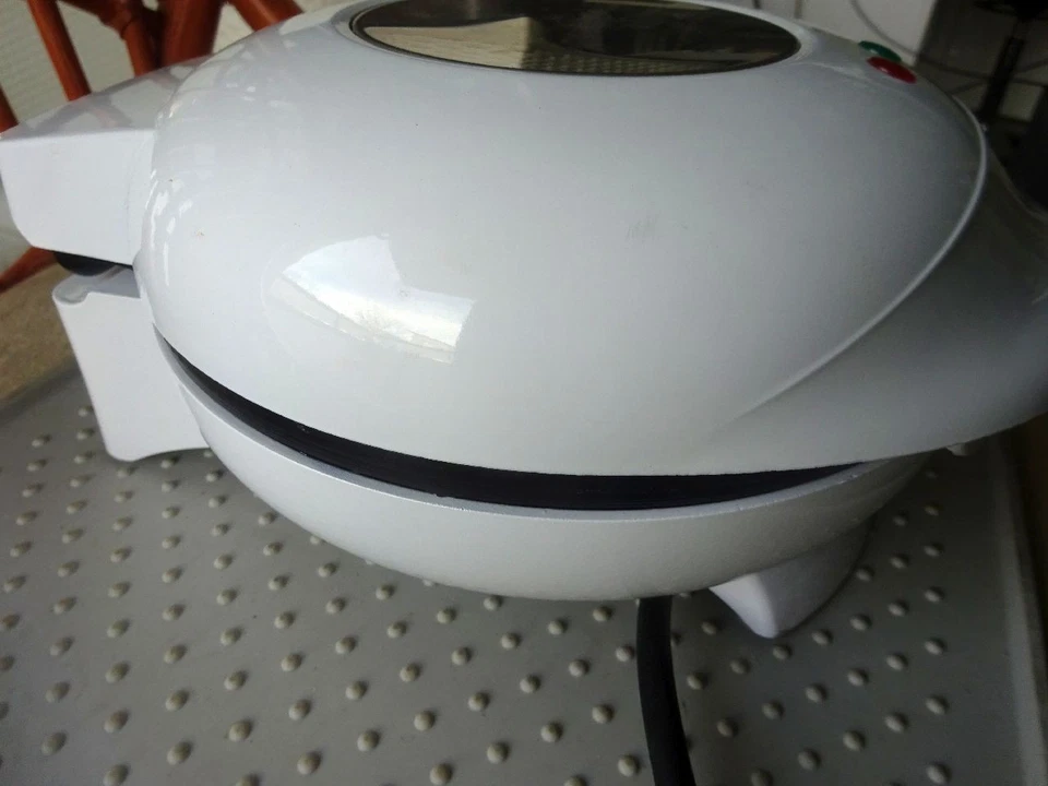 CLATRONIC: Muffin-Maker MM 33636  1300-1500 W, weiß, für 7 Muffins - Bild 4 von 4