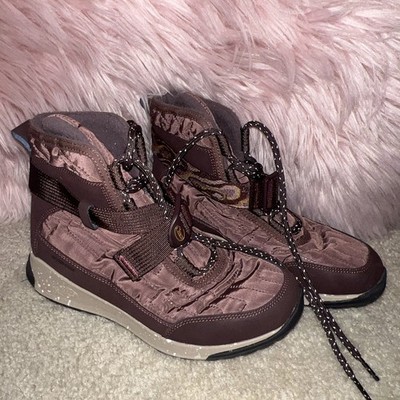 Chaco Women's Borealis Quilt Waterproof Boots Mahogany JCH107470 Size 8.5