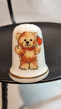 Vintage Souvenir Thimble, 1979 Pigglets Teddy bear