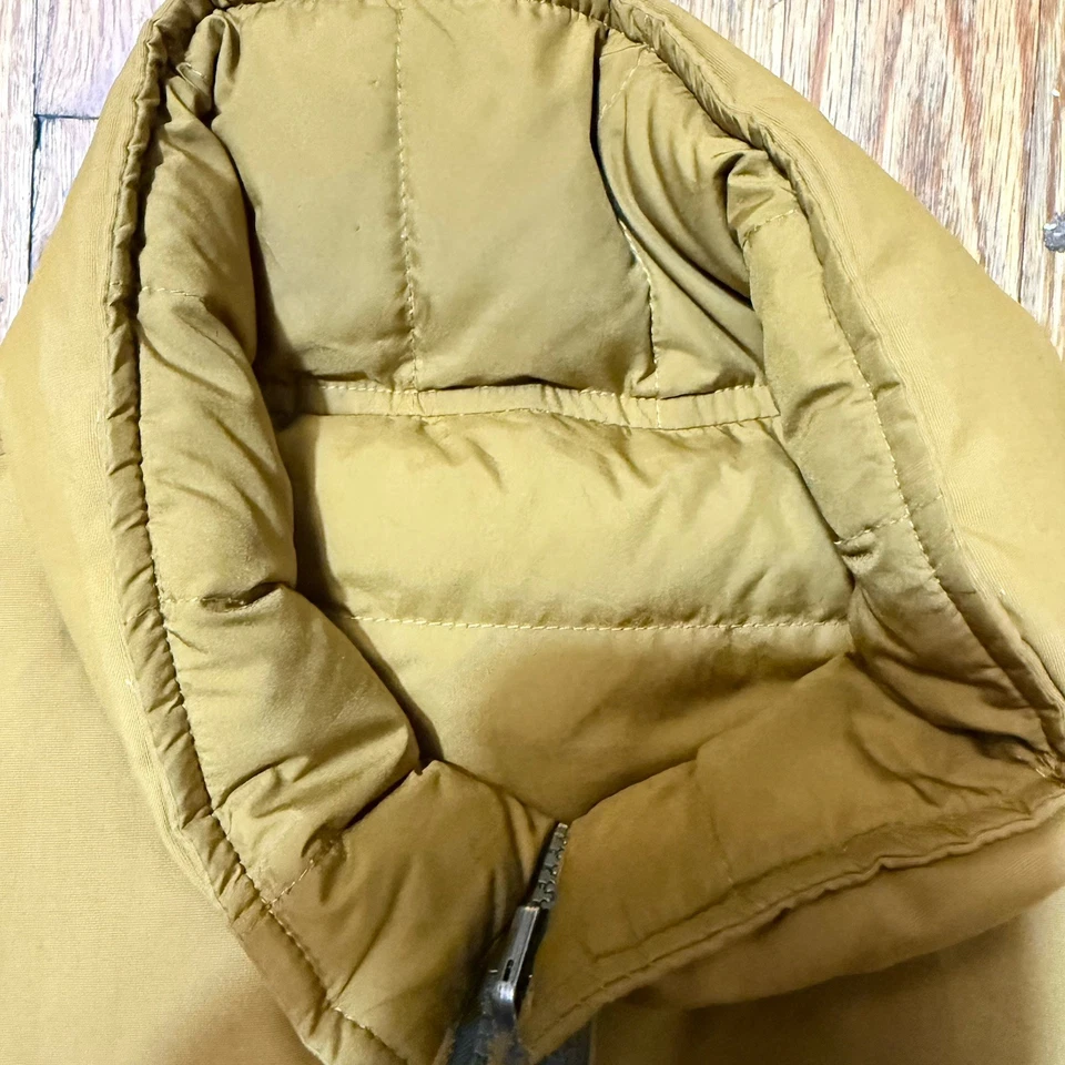 Patagonia Reversible Down Vest Beige Men’s Bibby Style Size Medium - Image 2 of 4