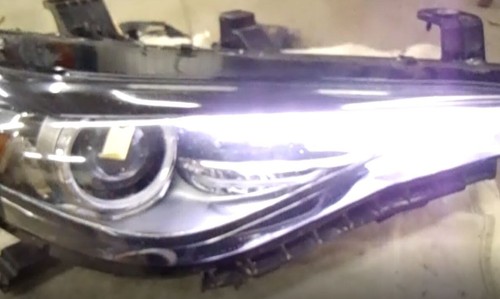 17 18 19 20 Alfa Romeo Giulia right headlight ADAPTIVE HID NICE LIGHT 2017 2020 - Picture 10 of 10