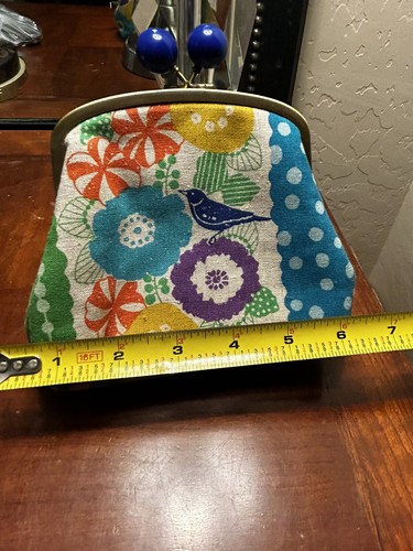 Double Clasp Coin Purse Hand Size - Picture 9 of 12