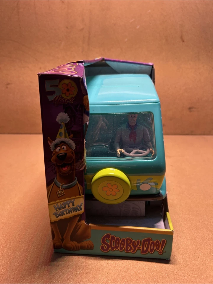 Scooby-Doo Mystery Machine 50 Aniversario Juego Set con Figura de Acción Fred Nuevo Foto 3 de 4