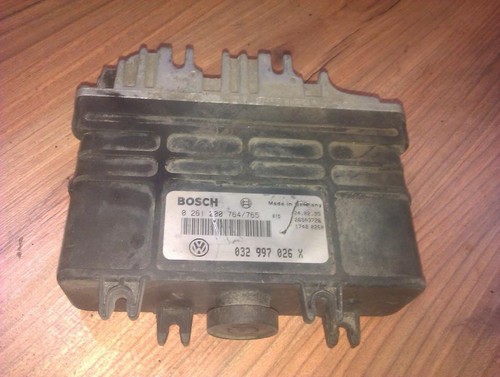 Volkswagen Golf 1996 ECU Engine Computer (Engine Control Unit) 026 #71220-09