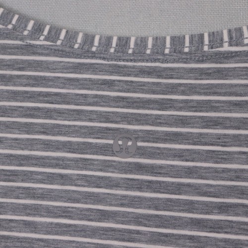 Lululemon Shirt Womens 10 Love Crew III Striped Performance Stretch Athleisure - Picture 5 of 6