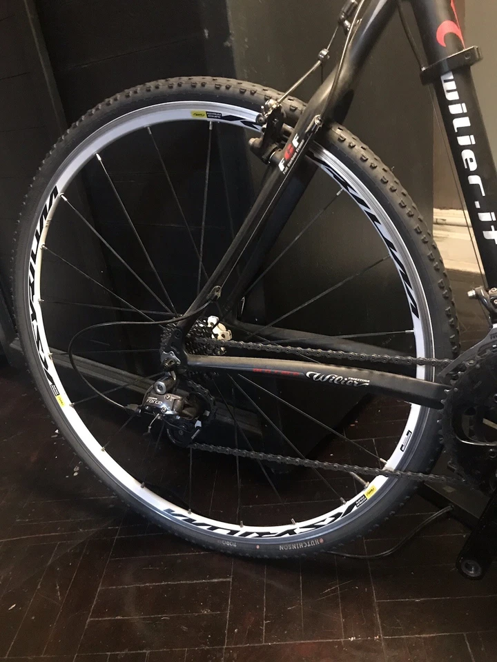 willier triestina Super light bicycle Size 55/56 In Excellent Condition. - Image 4 of 4