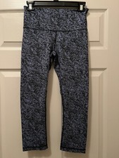 Kirkland Signature Women's Brushed Capri Legging