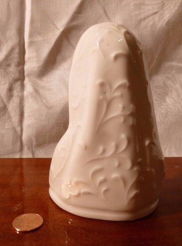 Estatuilla de cerámica vintage Madonna & Child Mid Century moderna de 5" blanca Navidad - Imagen 4 de 9