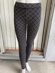 aztec pattern leggings