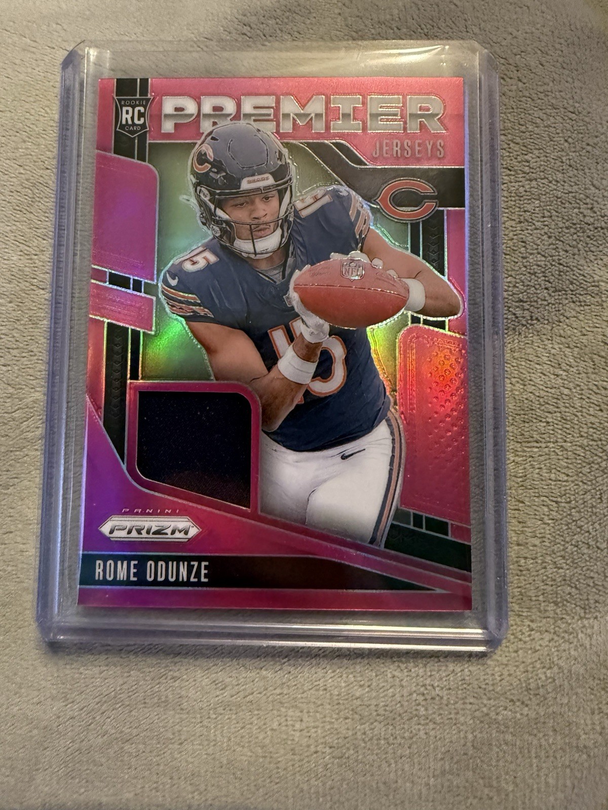 2024 Panini Prizm - Premier Jerseys Rome Odunze #PJ-ROE Pink Prizm (MEM, RC)