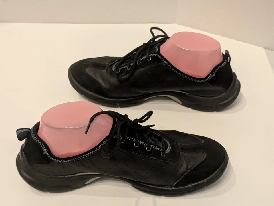 Tenis para mujer Privo by Clarks talla 8 de cuero negro  Foto 4 de 4