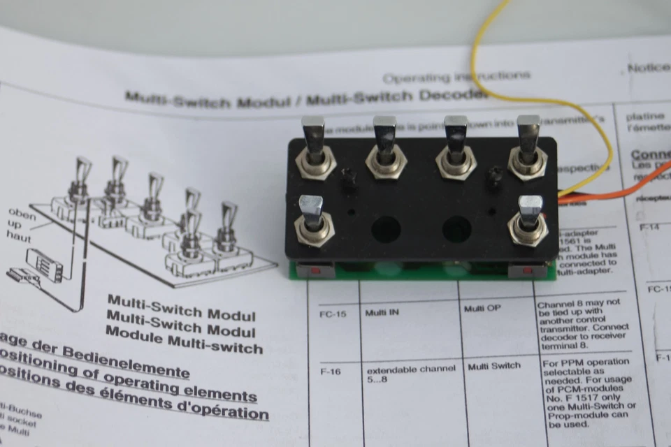 Futaba Multi Switch Modul 8 Bestell Nr. 1511 - Bild 2 von 3
