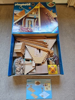 PLAYMOBIL 4240 EGYPTIAN PYRAMID ALMOST COMPLETE with box and instructions