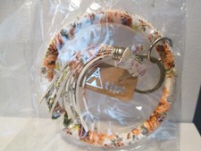 FLORAL TASSEL BRACELET KEYCHAIN