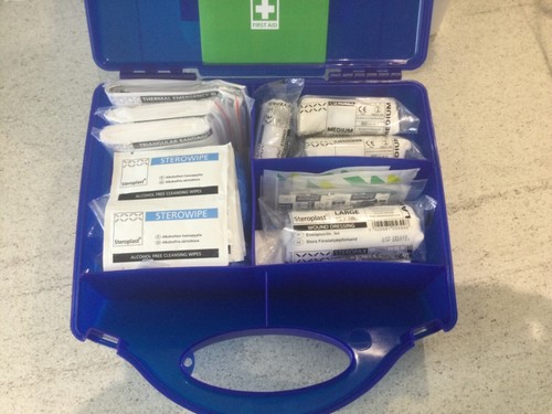 Sterochef Kitchen Catering wall Fitting First Aid Kit - Picture 2 of 14